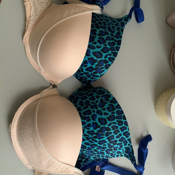 VS Bra bundle! - Picture 6 of 11